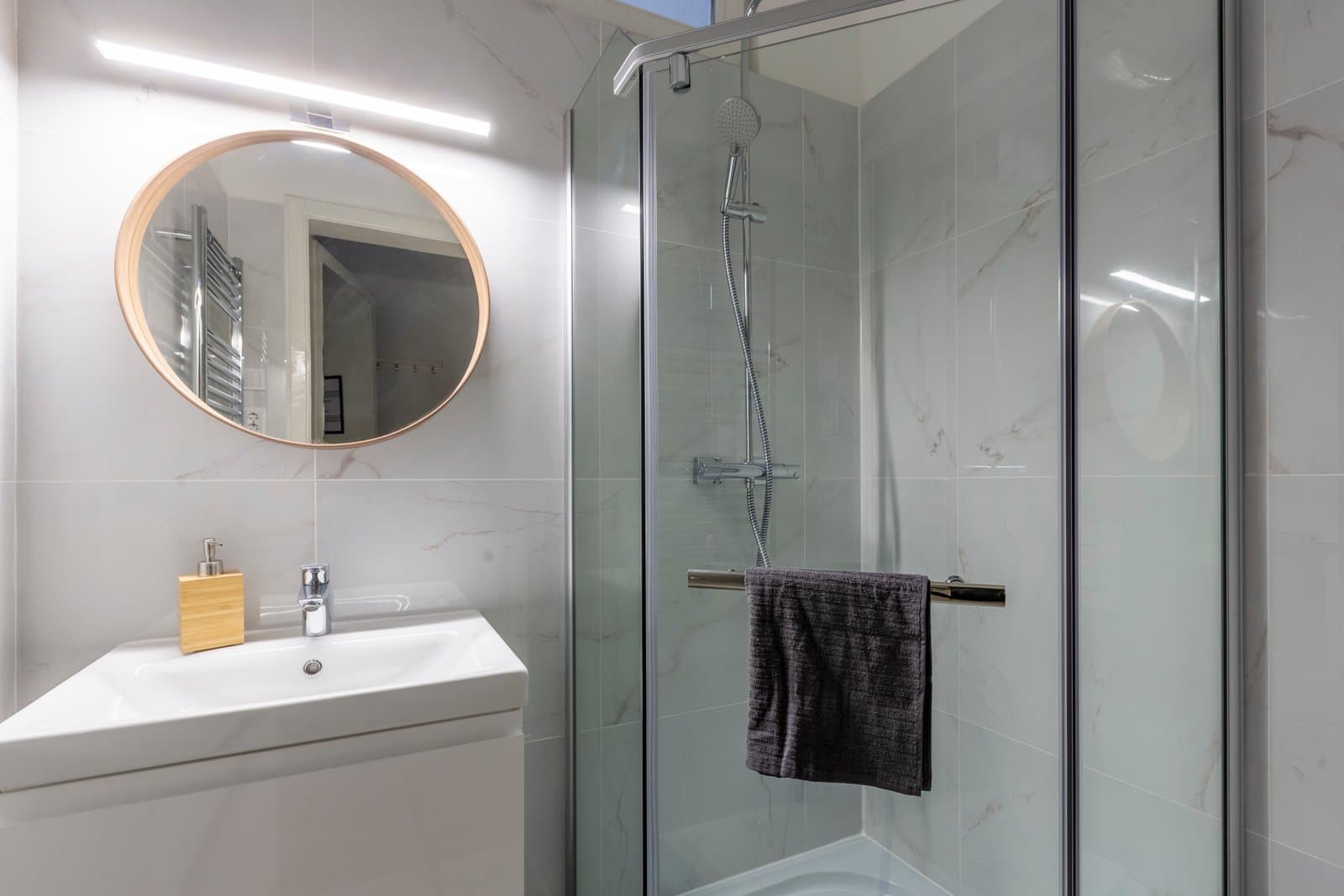 Street view — Apartment for rent in Budapest District VI