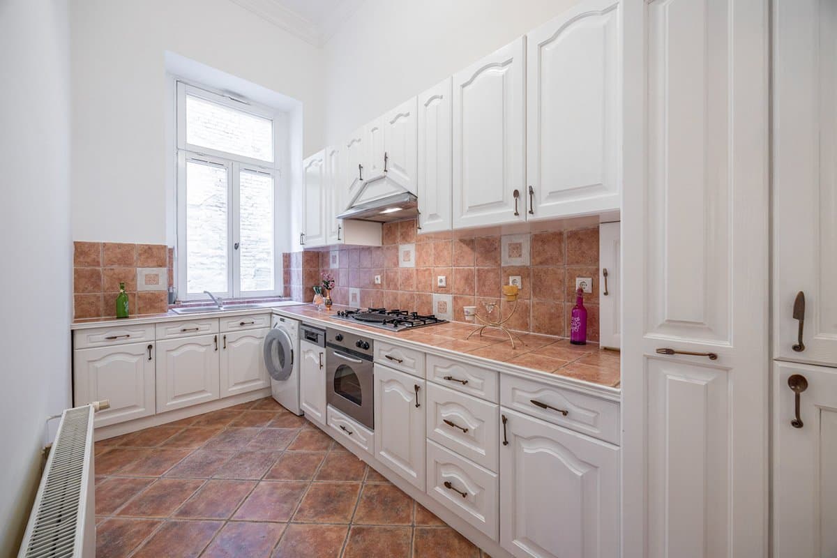 Dining area — Apartment for Rent in Budapest – 6th District