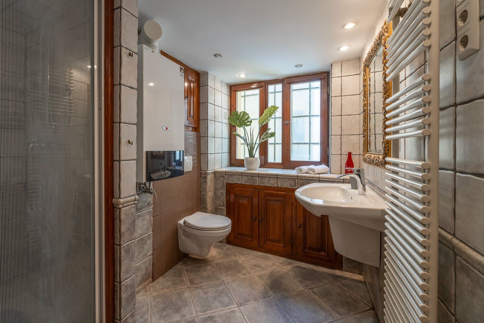 Building exterior — Apartment for Rent in Budapest – 6th District