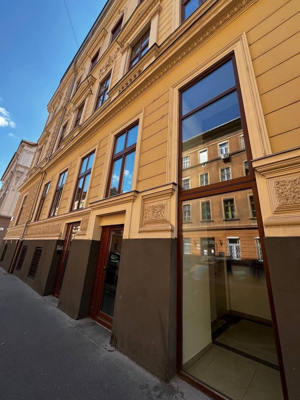 Hallway — Apartment for Rent in Budapest – 6th District