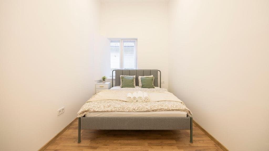 Hallway — Apartment for Rent in Budapest – 6th District