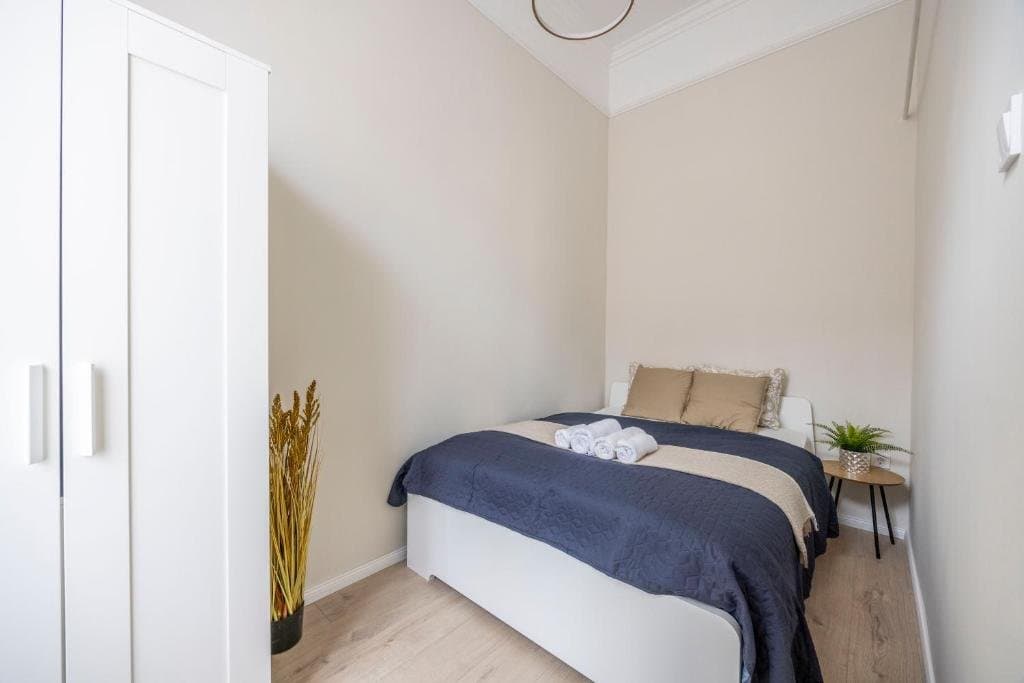Bedroom — Apartment for Rent in Budapest – 6th District
