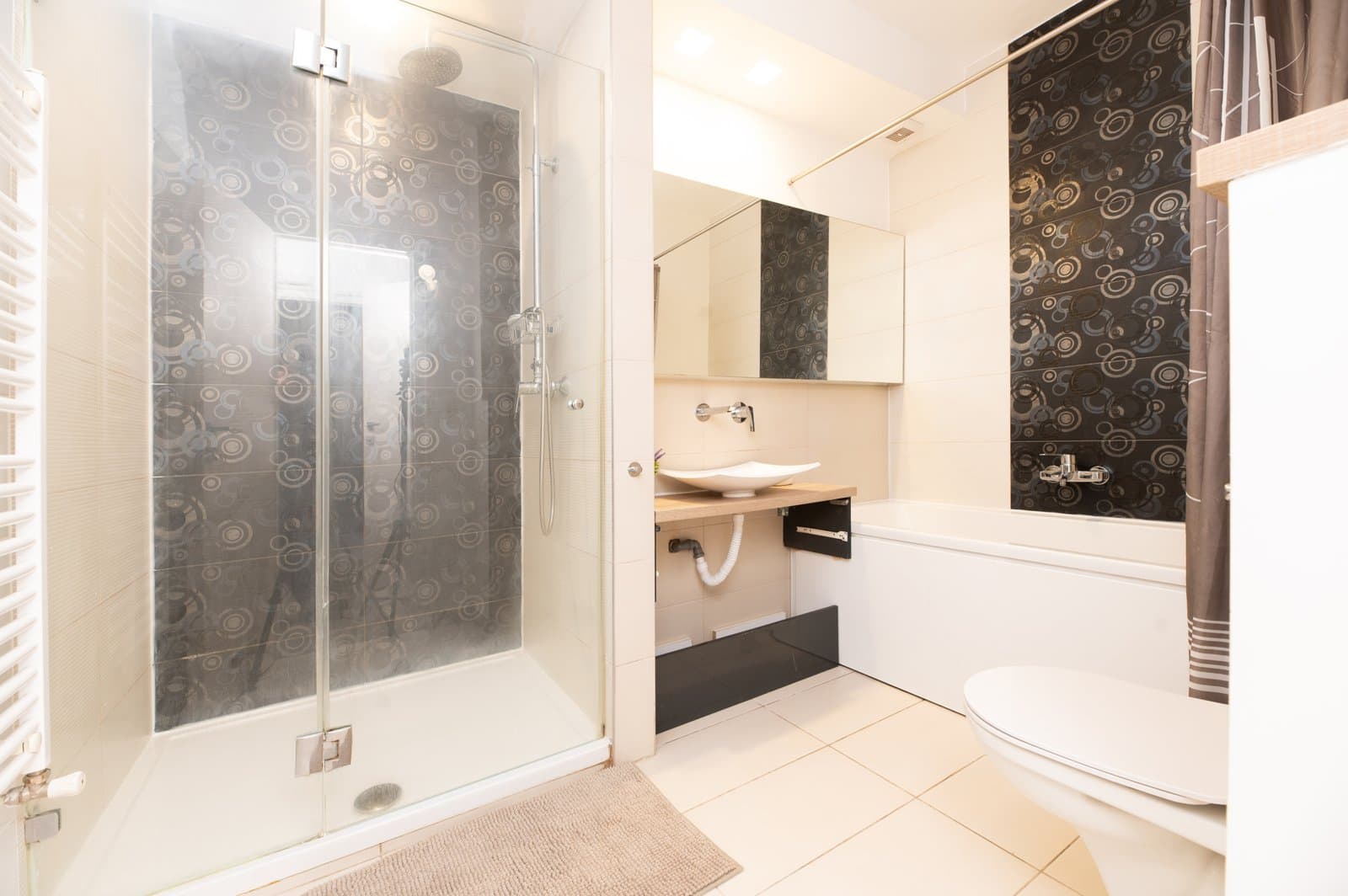 Hallway — Apartment for Rent in Budapest – 6th District