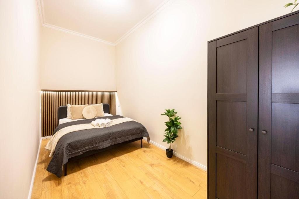 Bedroom — Apartment for Rent in Budapest – 6th District