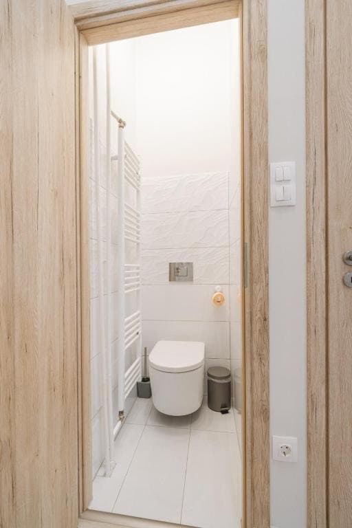 Hallway — Apartment for Rent in Budapest – 6th District