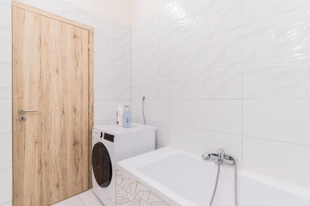 Building exterior — Apartment for Rent in Budapest – 6th District