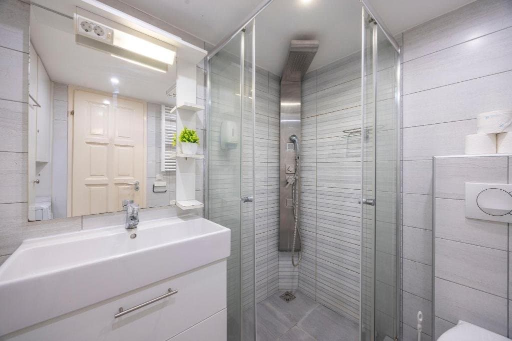 Bedroom — Studio Apartment for Rent in Budapest – 6th District