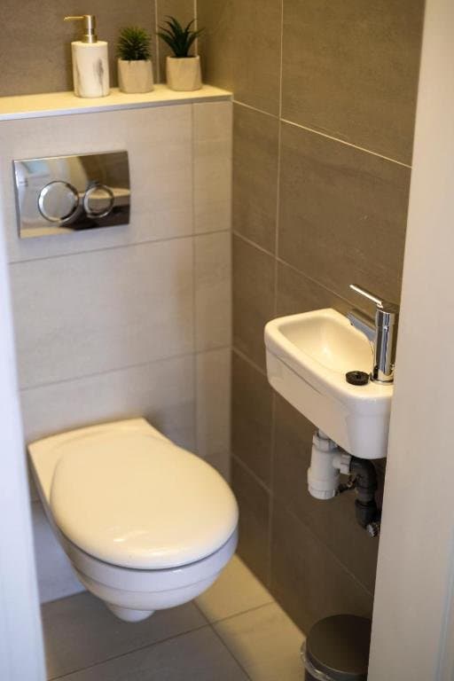 Building exterior — Apartment for Rent in Budapest – 6th District
