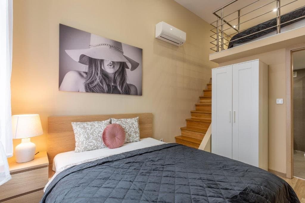 Hallway — Apartment for Rent in Budapest – 6th District