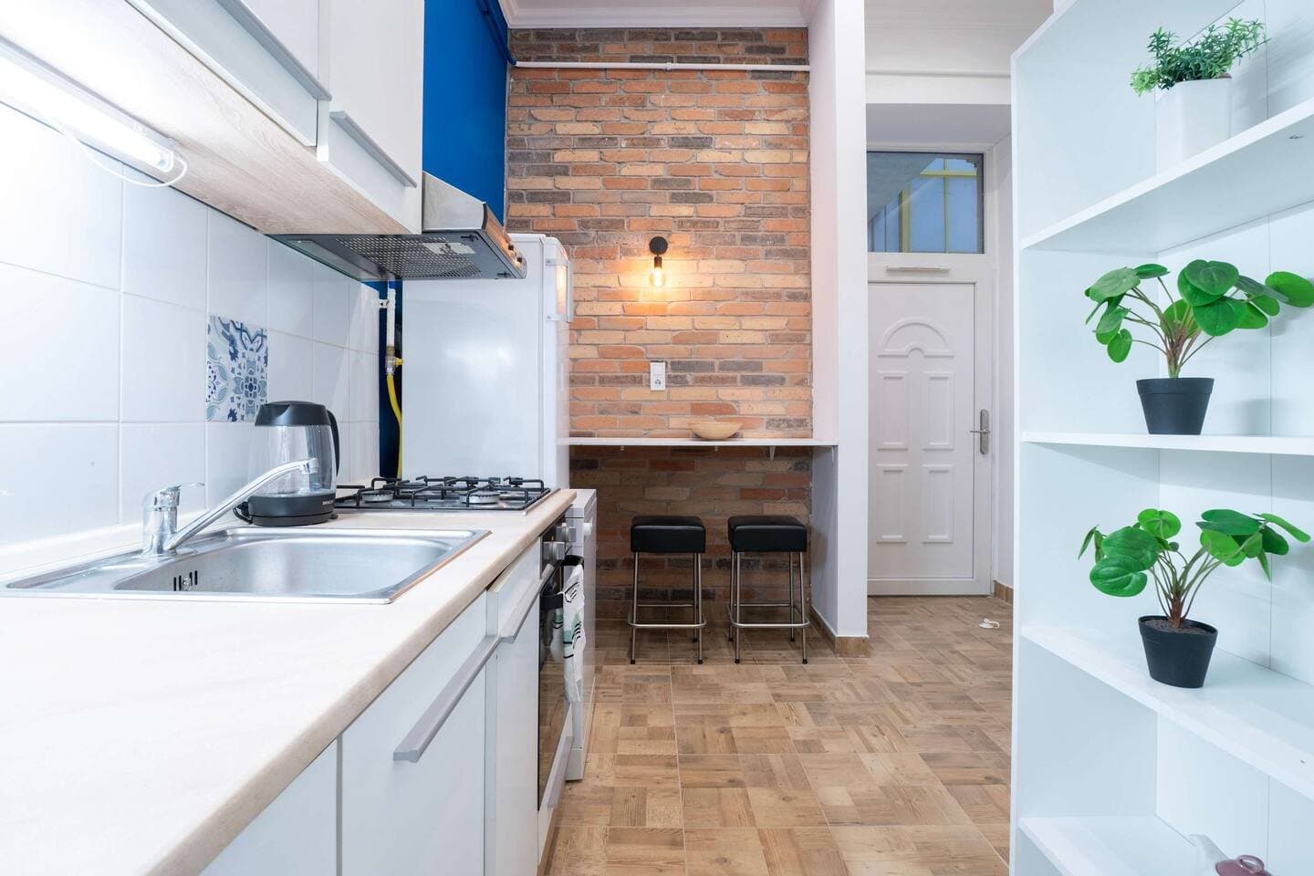 Building exterior — Studio for Sale in Budapest – District 6