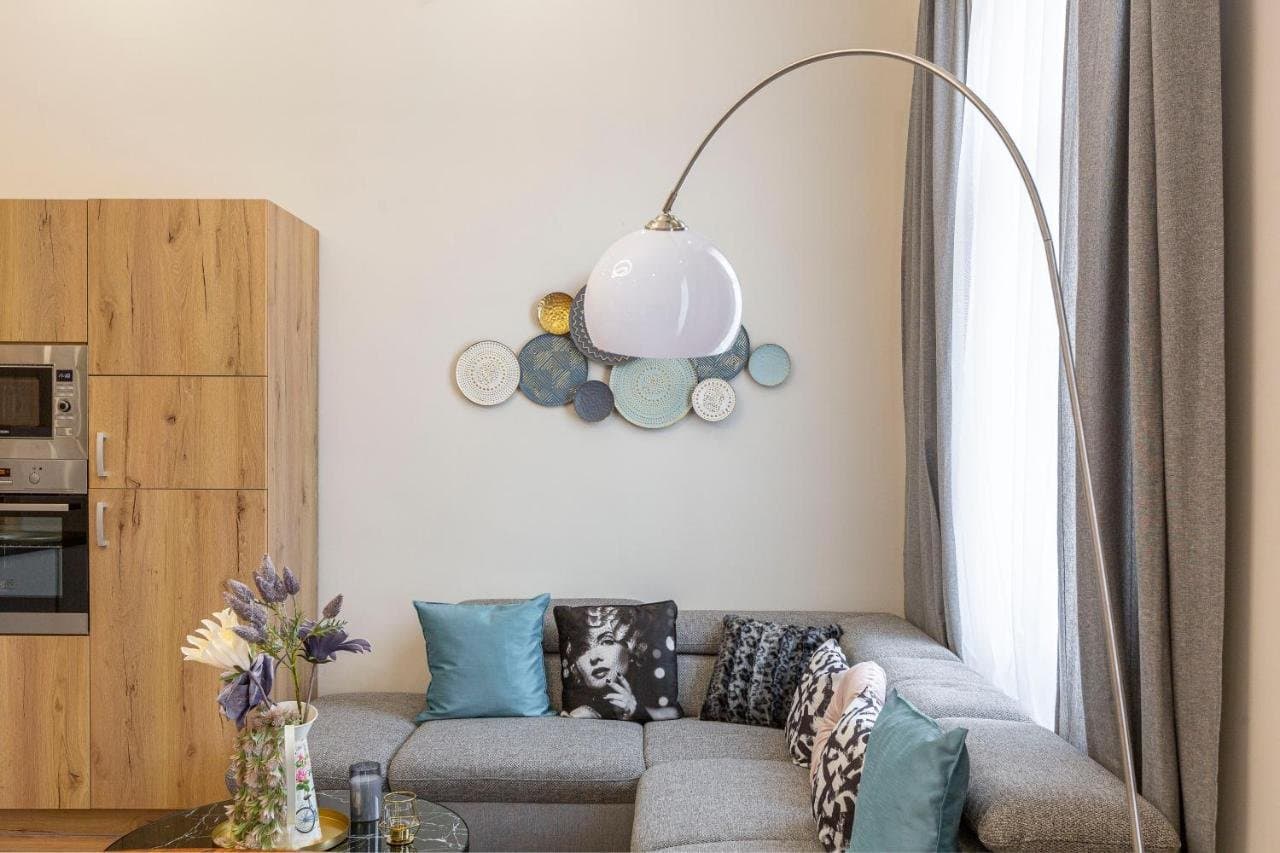 Bedroom — Central 3-Bedroom Apartment for Rent –District 7, Budapest