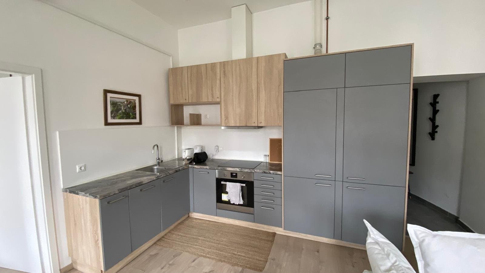 Living room — 2-Bedroom Apartment for Rent Budapest