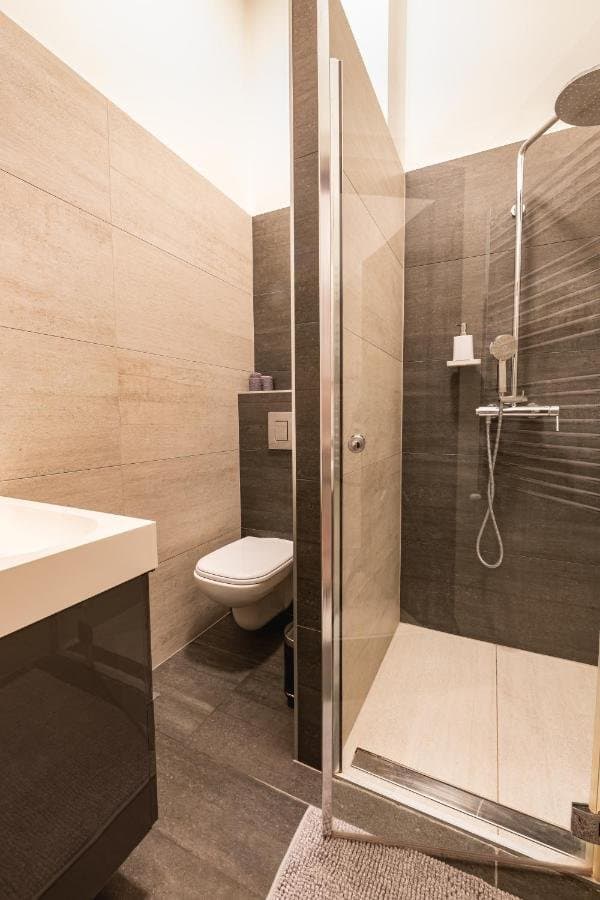 Bedroom — 2-Bedroom Apartment for Rent – Prime Location, Budapest