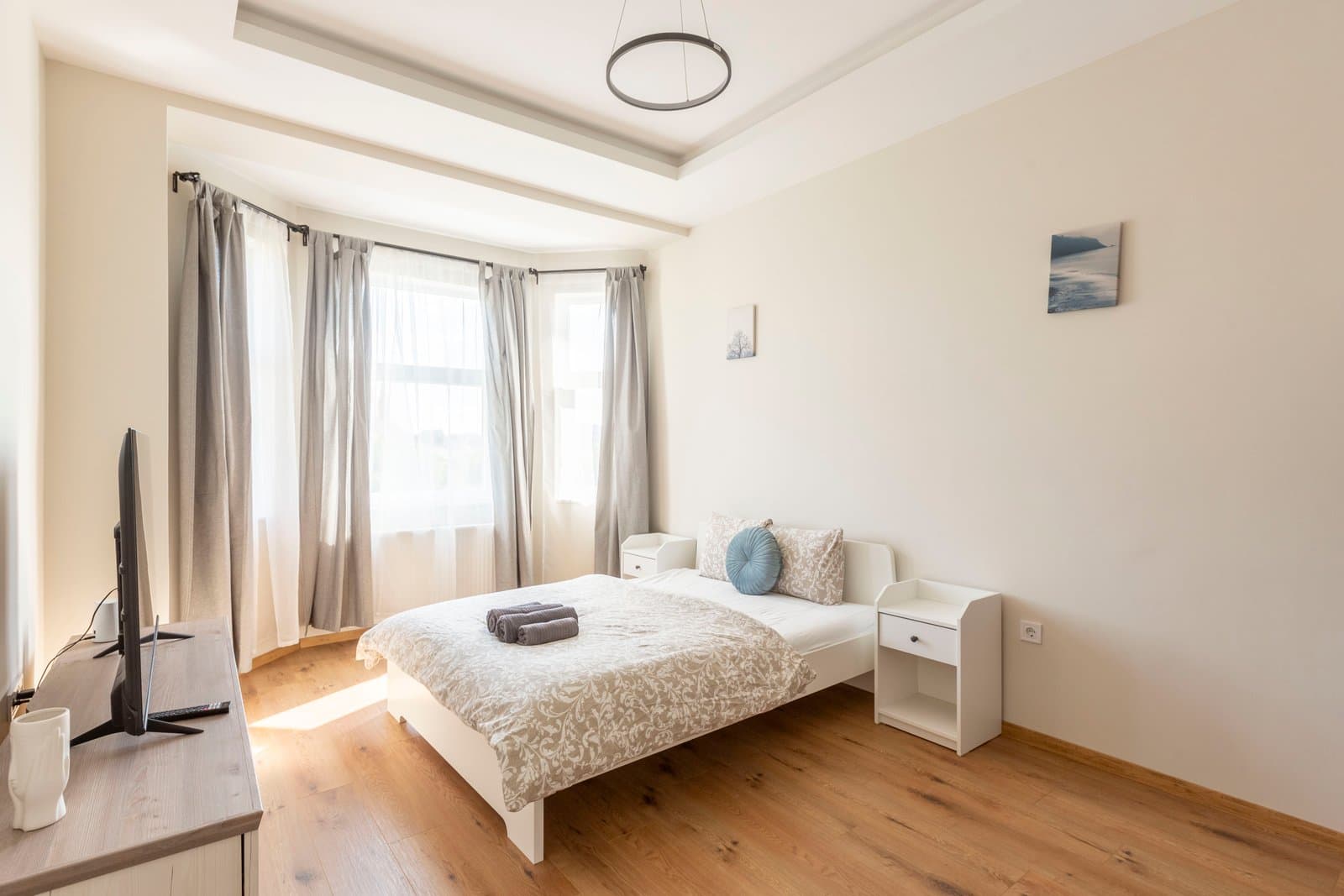 Balcony or window view — Lux 2-Bedroom Apartment for Rent Budapest – Right Next to Veterinary University