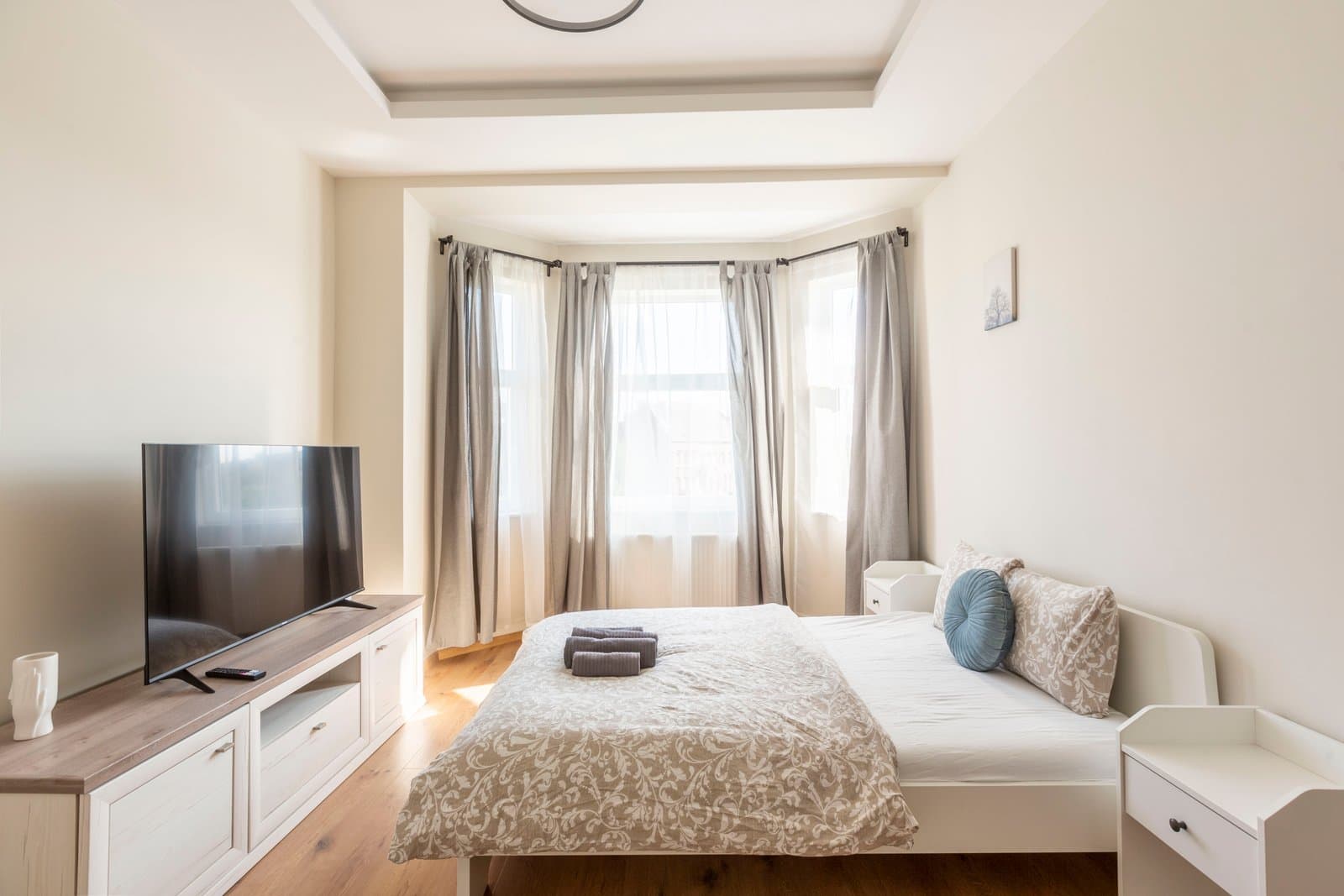 Dining area — Lux 2-Bedroom Apartment for Rent Budapest – Right Next to Veterinary University