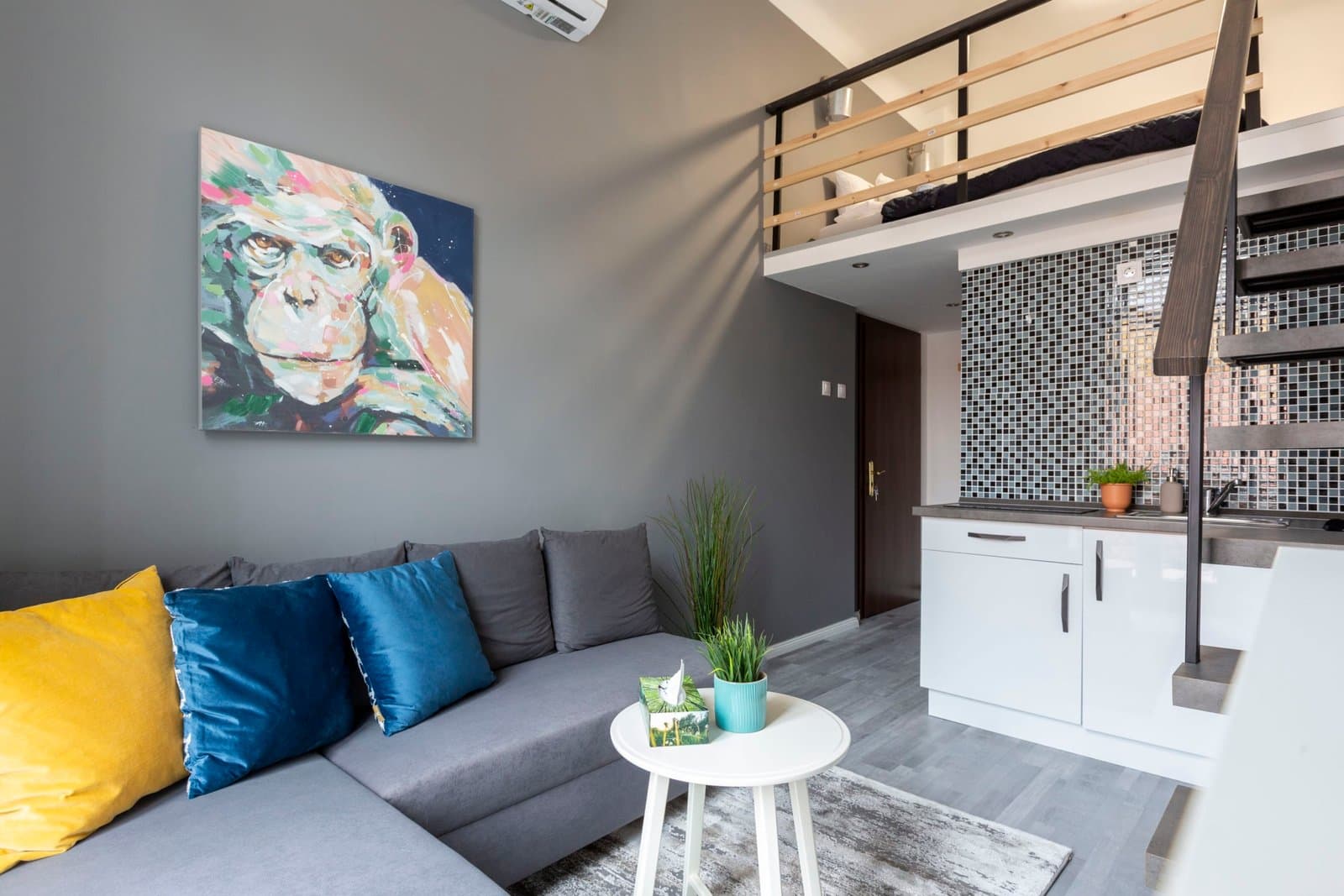 Bathroom — Studio Gallery Apartment for Rent – Budapest 7th District