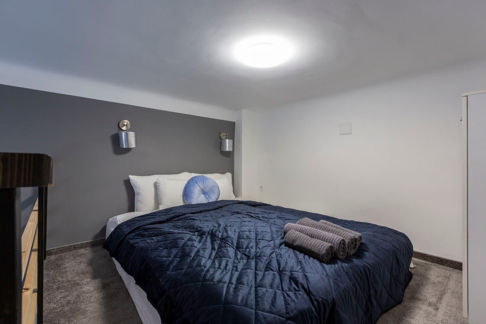 Bedroom — Small Studio Gallery Apartment for Rent – Budapest 7th District