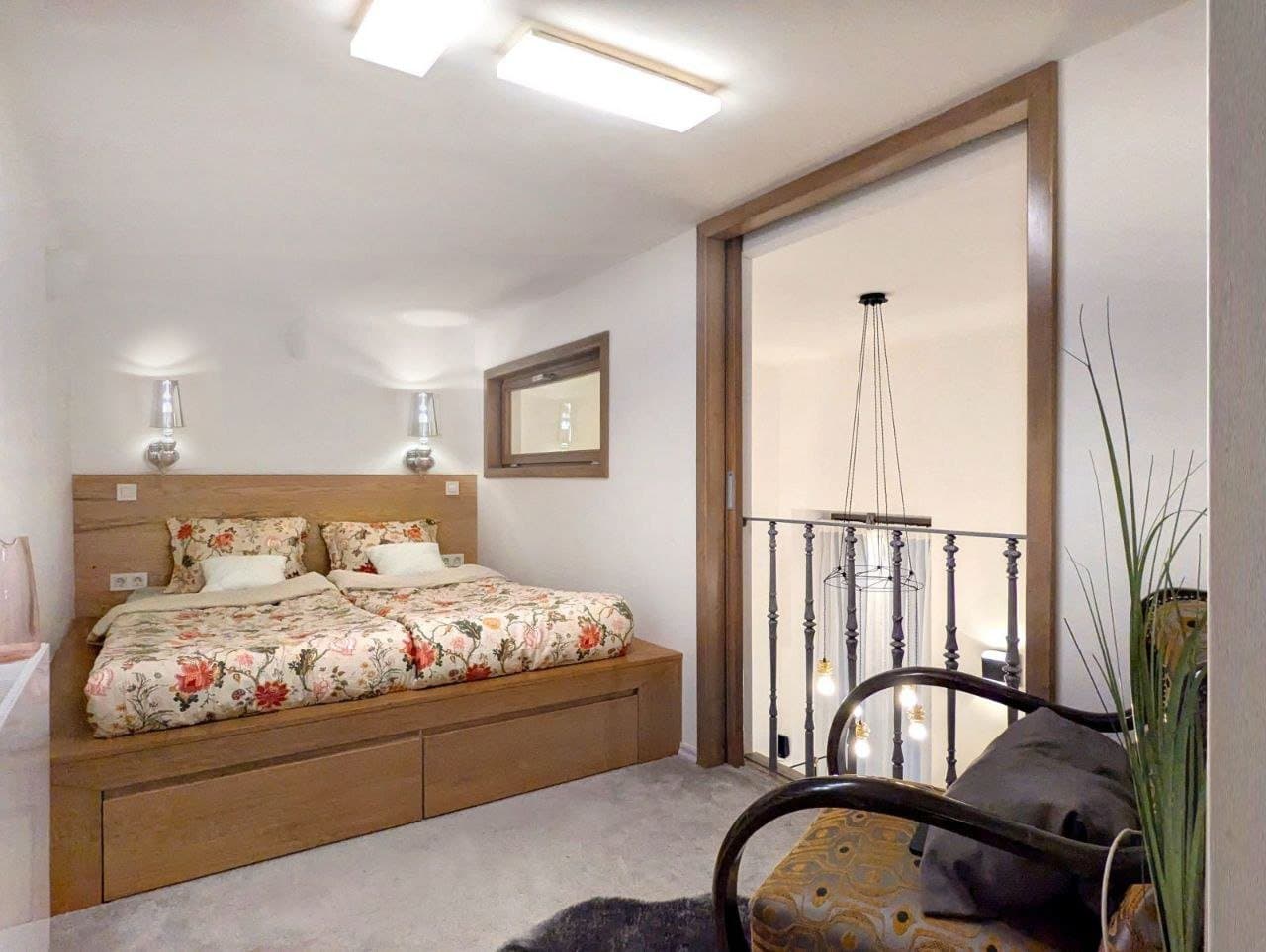 Hallway — Luxury Apartment Budapest 6th District – Renovated 1-Bedroom Gallery Flat with All-Inclusive Rent
