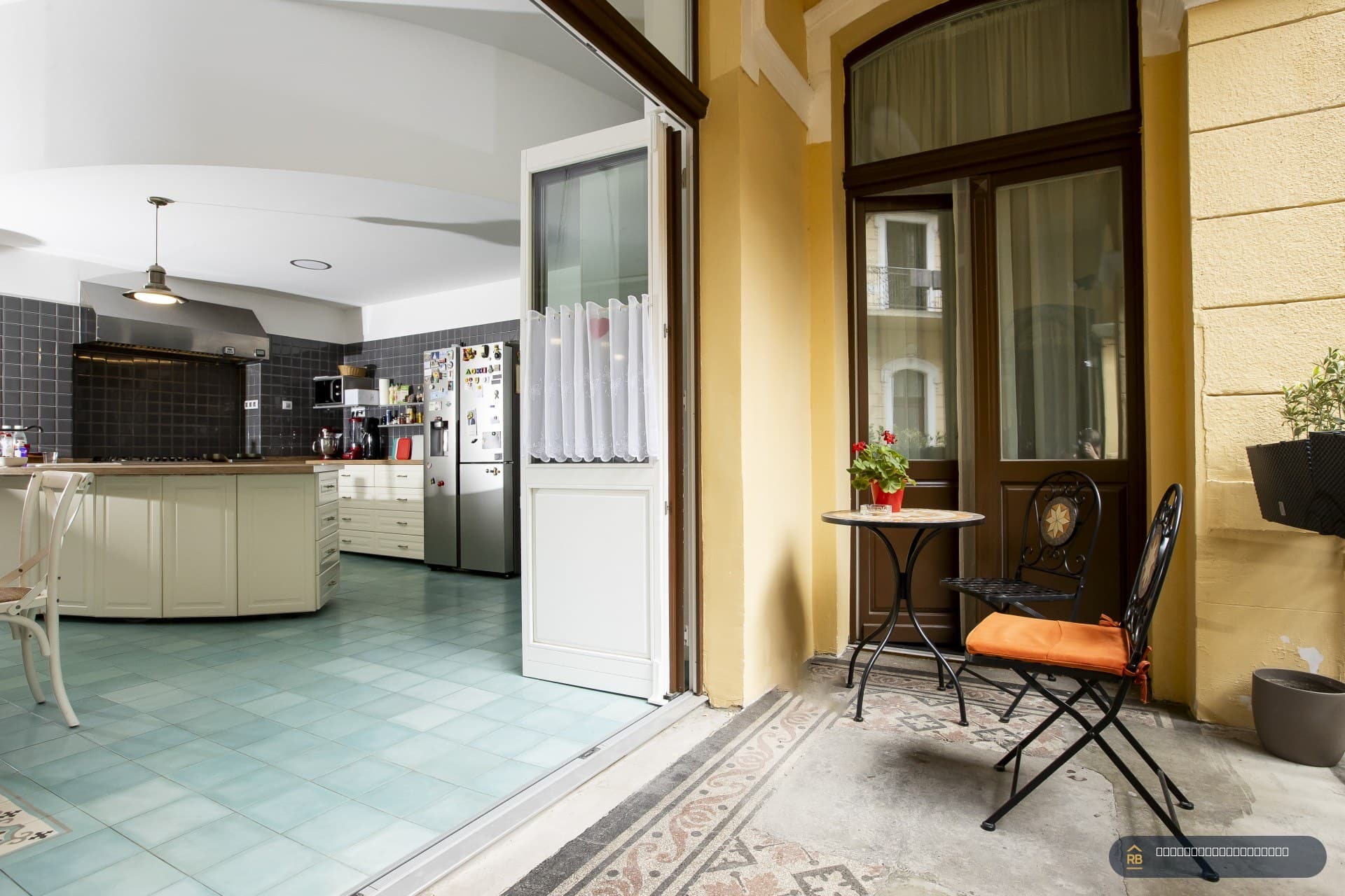 3-Bedroom Király Street Apartment for Sale – Budapest VII