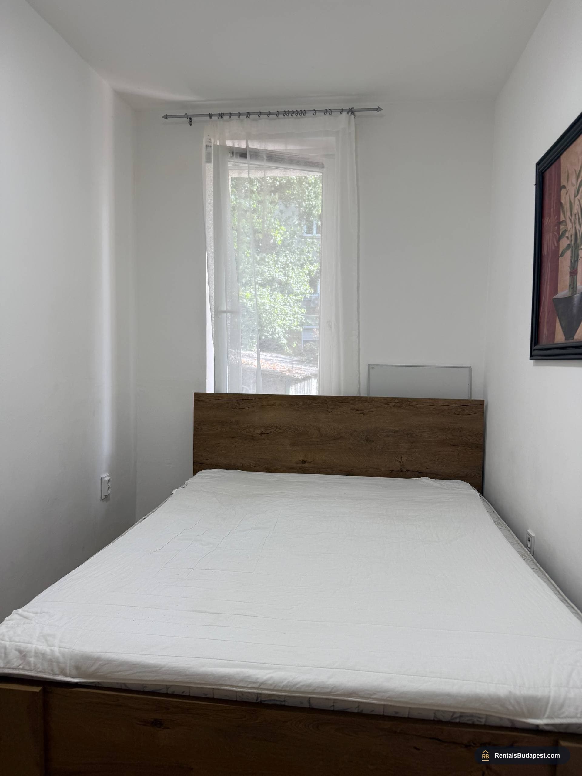1-Bedroom Apartment for Rent Vagihid 30  – Budapest District IX
