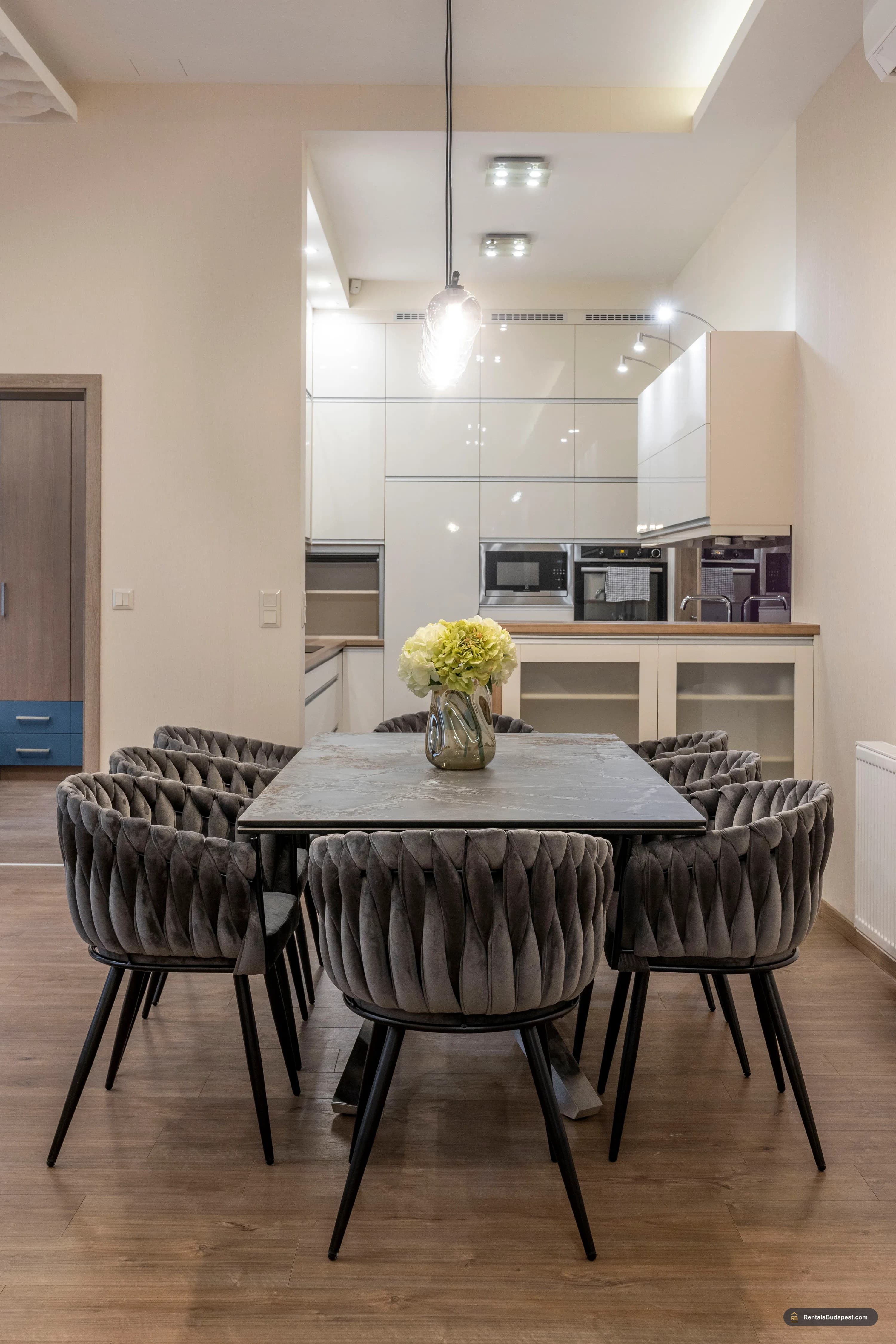 5-Bedroom Luxury Apartment for Sale – Király utca 24, Budapest VI