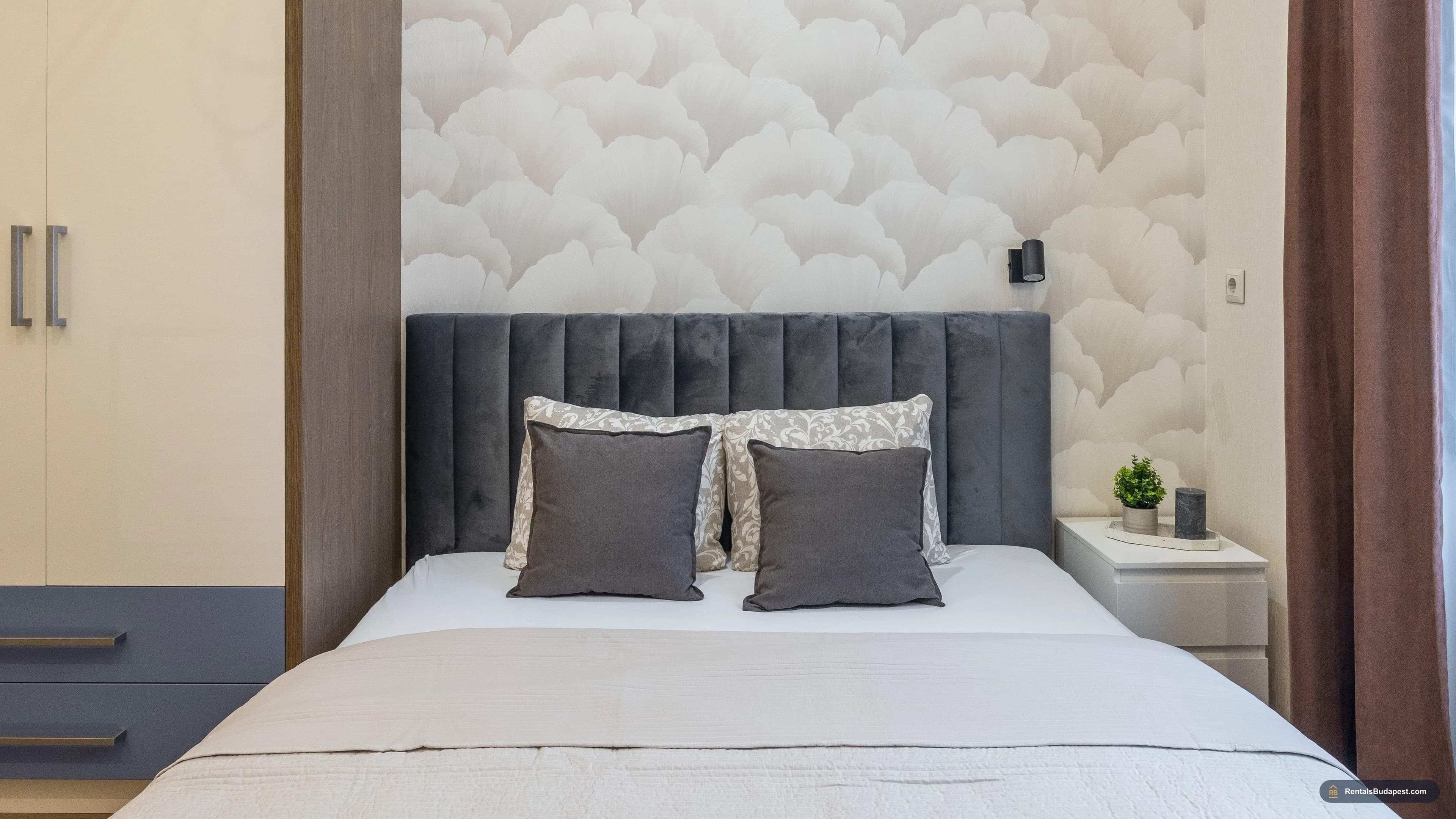 5-Bedroom Luxury Apartment for Sale – Király utca 24, Budapest VI