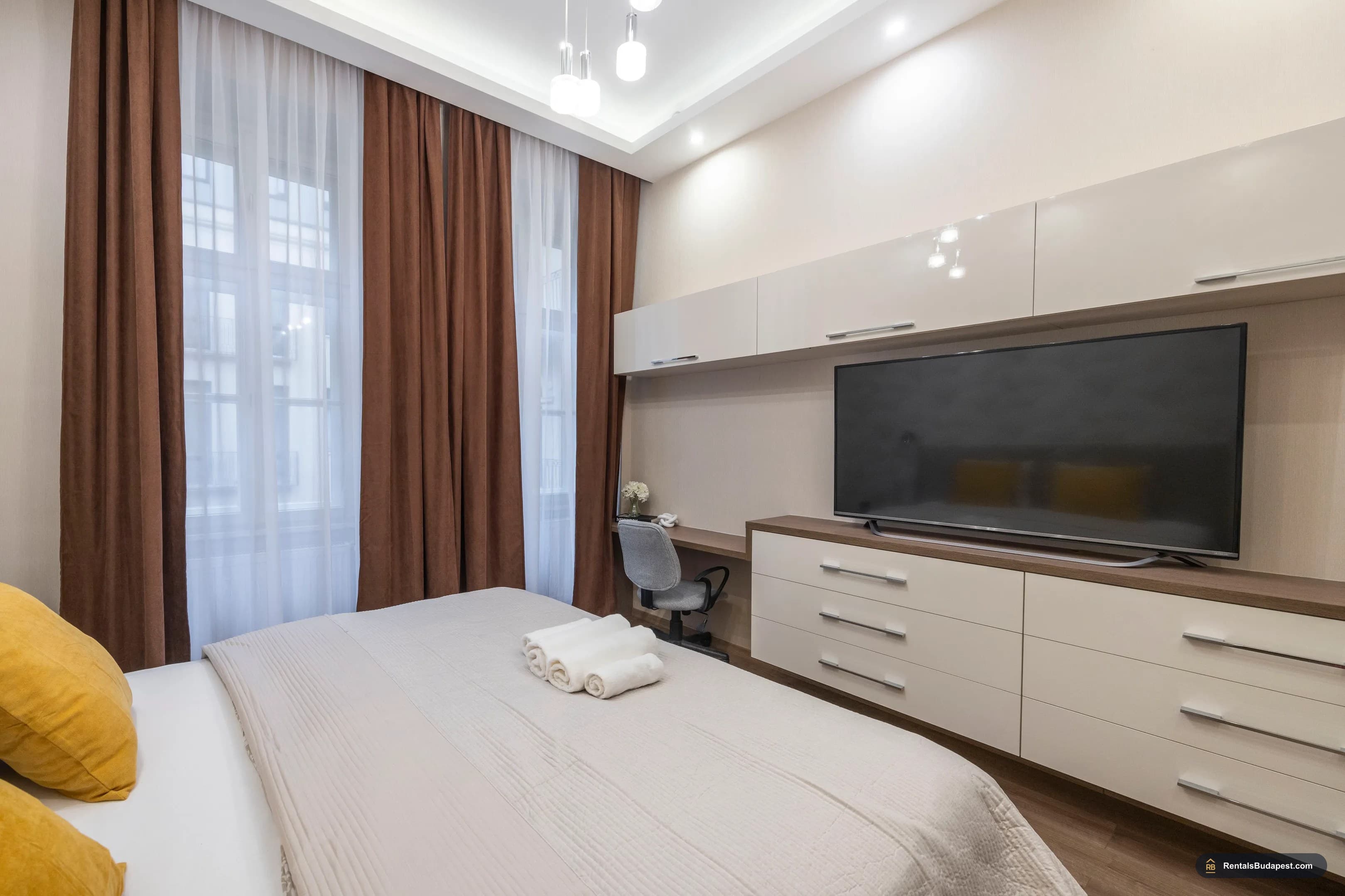 5-Bedroom Luxury Apartment for Sale – Király utca 24, Budapest VI