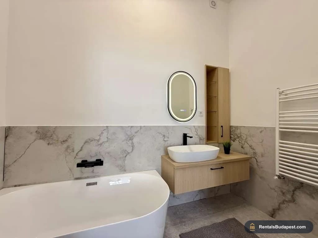4-Bedroom Apartment for Sale – Szent István körút 23, Budapest V