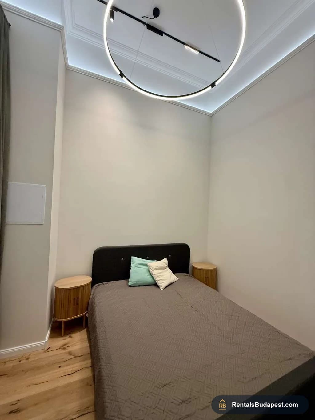 4-Bedroom Apartment for Sale – Szent István körút 23, Budapest V
