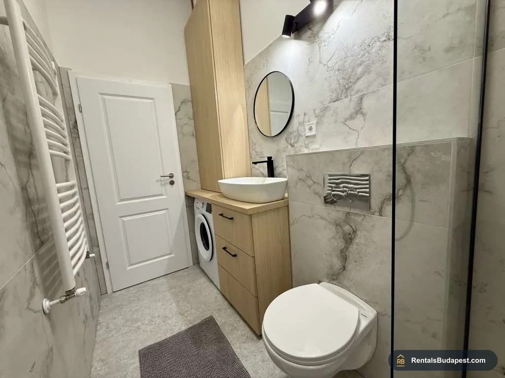 4-Bedroom Apartment for Sale – Szent István körút 23, Budapest V