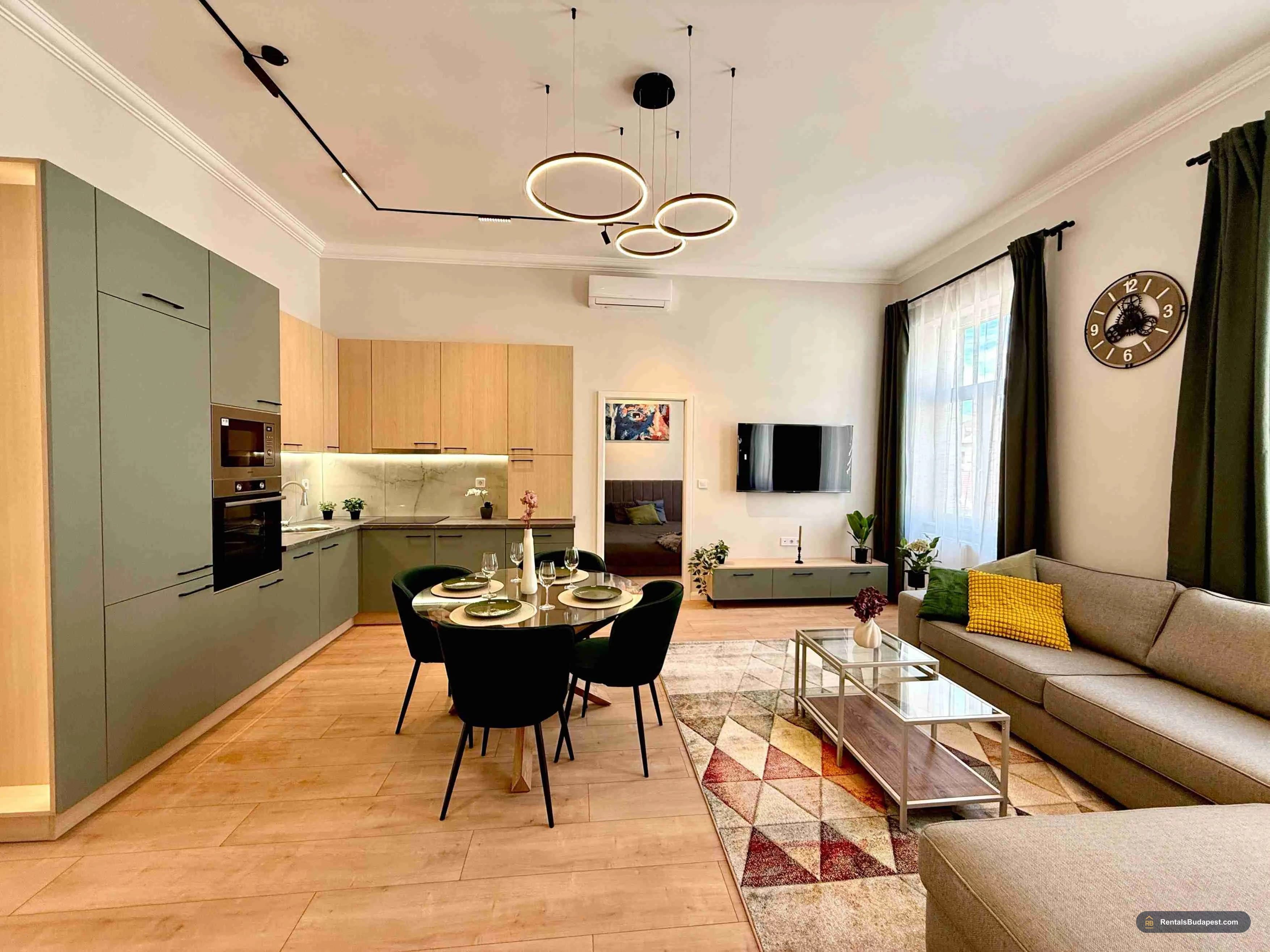 5-Room Apartment for Sale – Lónyay Street, Budapest IX