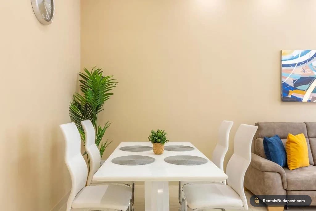 3-Bedroom Apartment for Sale – Bajcsy-Zsilinszky út 63, Budapest VI