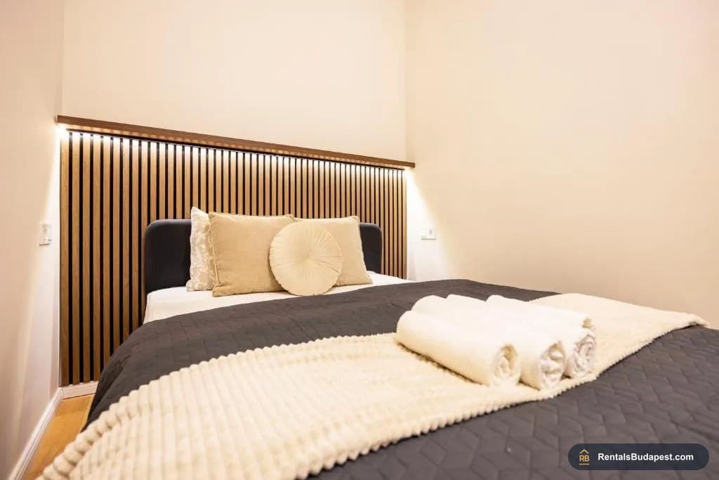 4-Bedroom Apartment for Sale – Izabella utca 77, Budapest VI