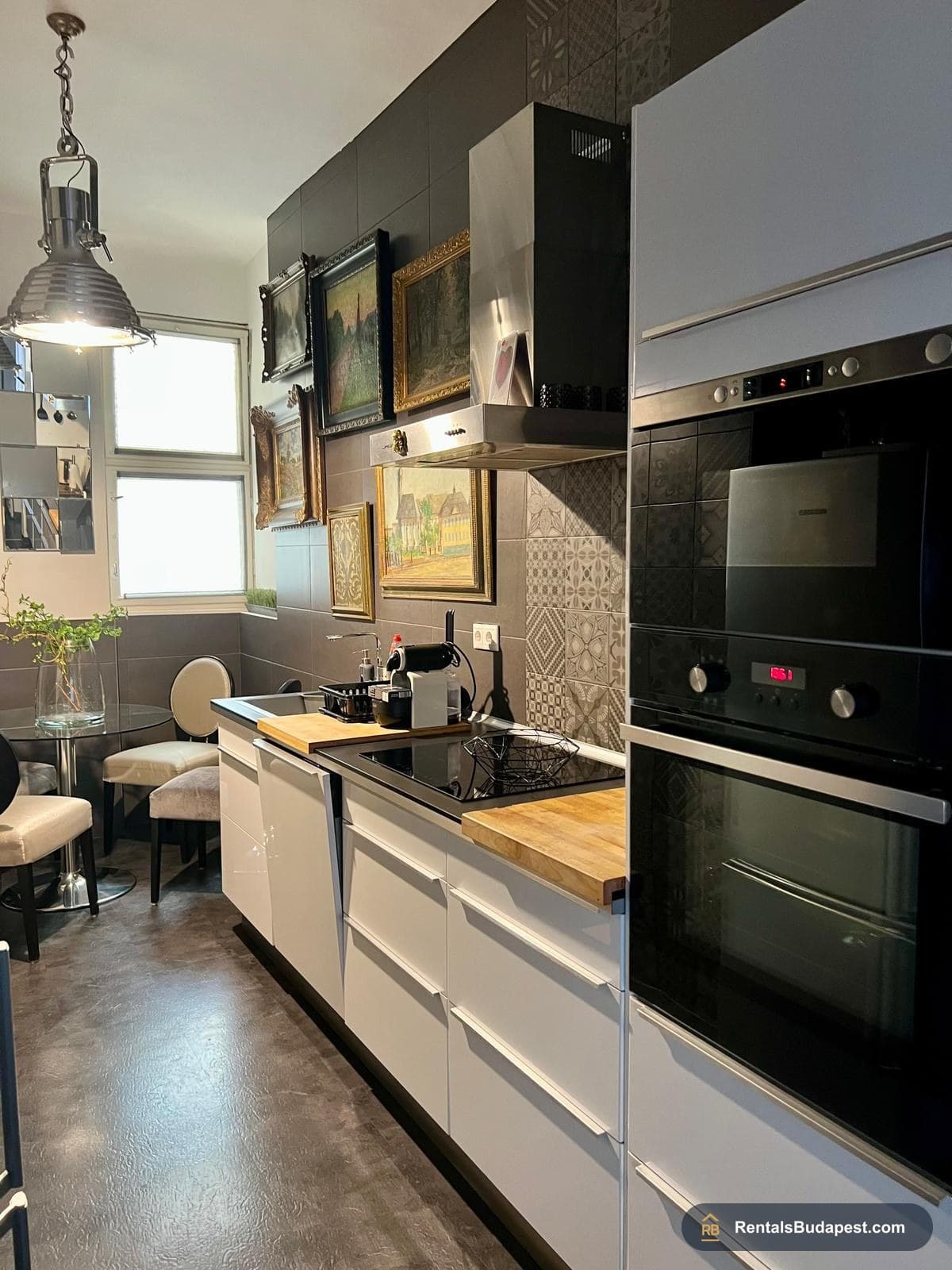  2-Bedroom Apartment for Rent – Madách Imre Square, Budapest VII