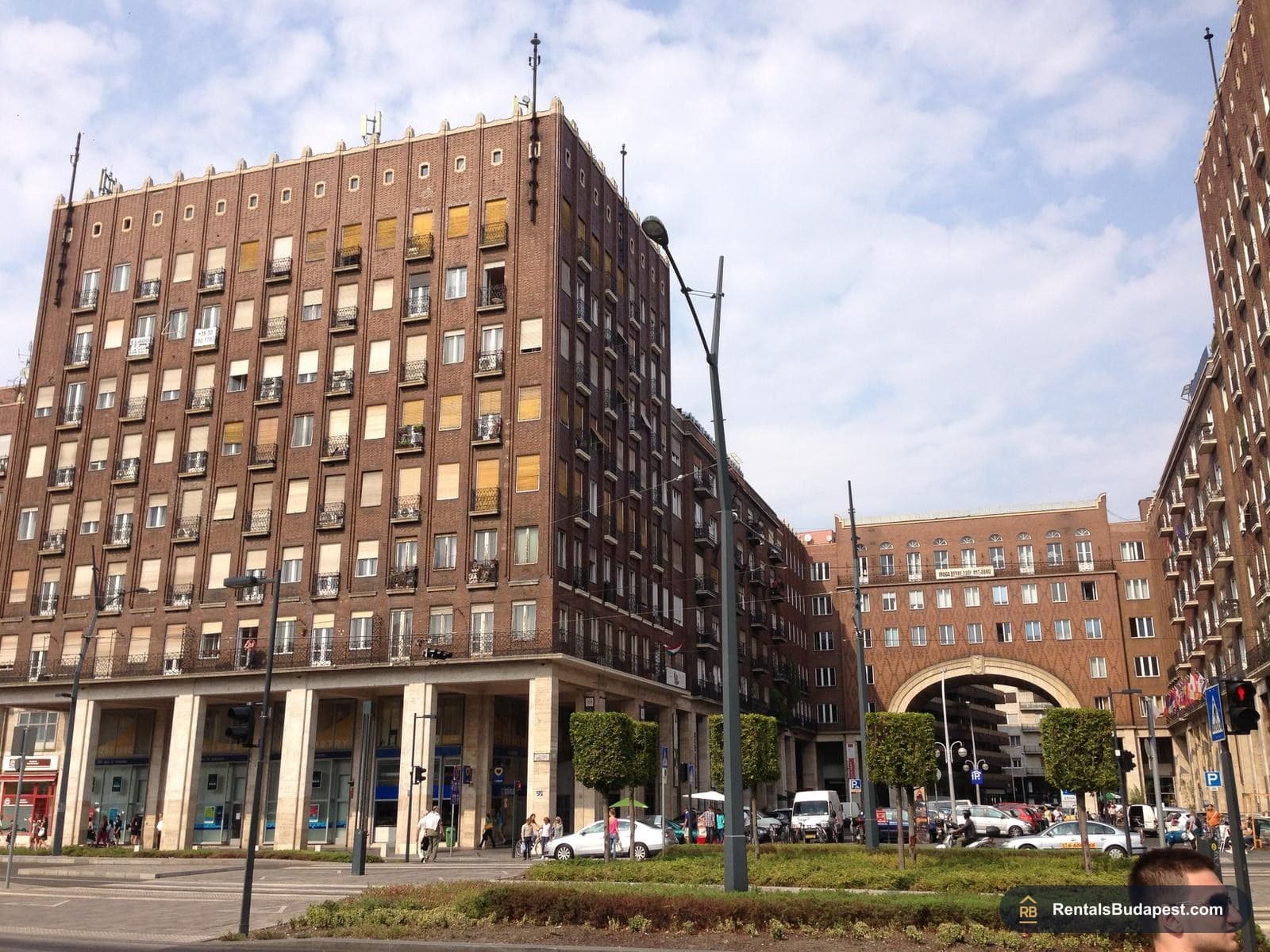  2-Bedroom Apartment for Rent – Madách Imre Square, Budapest VII