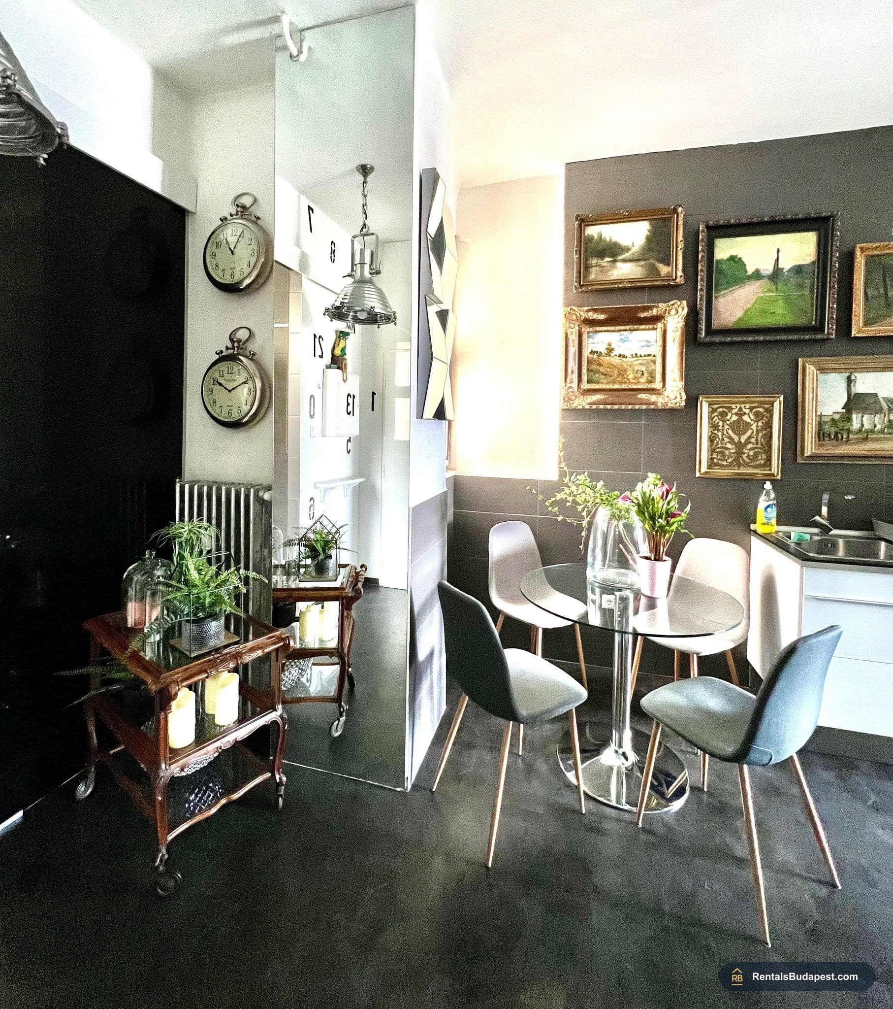  2-Bedroom Apartment for Rent – Madách Imre Square, Budapest VII