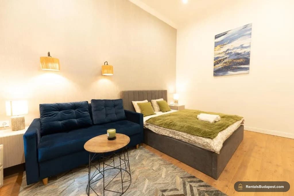 2-Bedroom Apartment for Sale - Mozsár utca 6, District VI