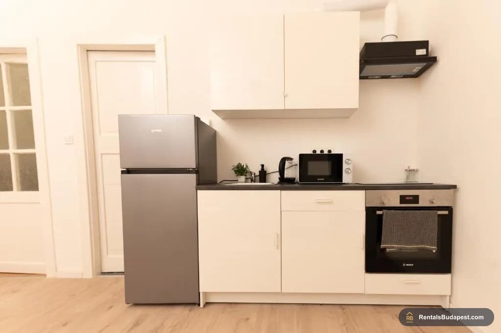 2-Bedroom Apartment for Sale - Mozsár utca 6, District VI