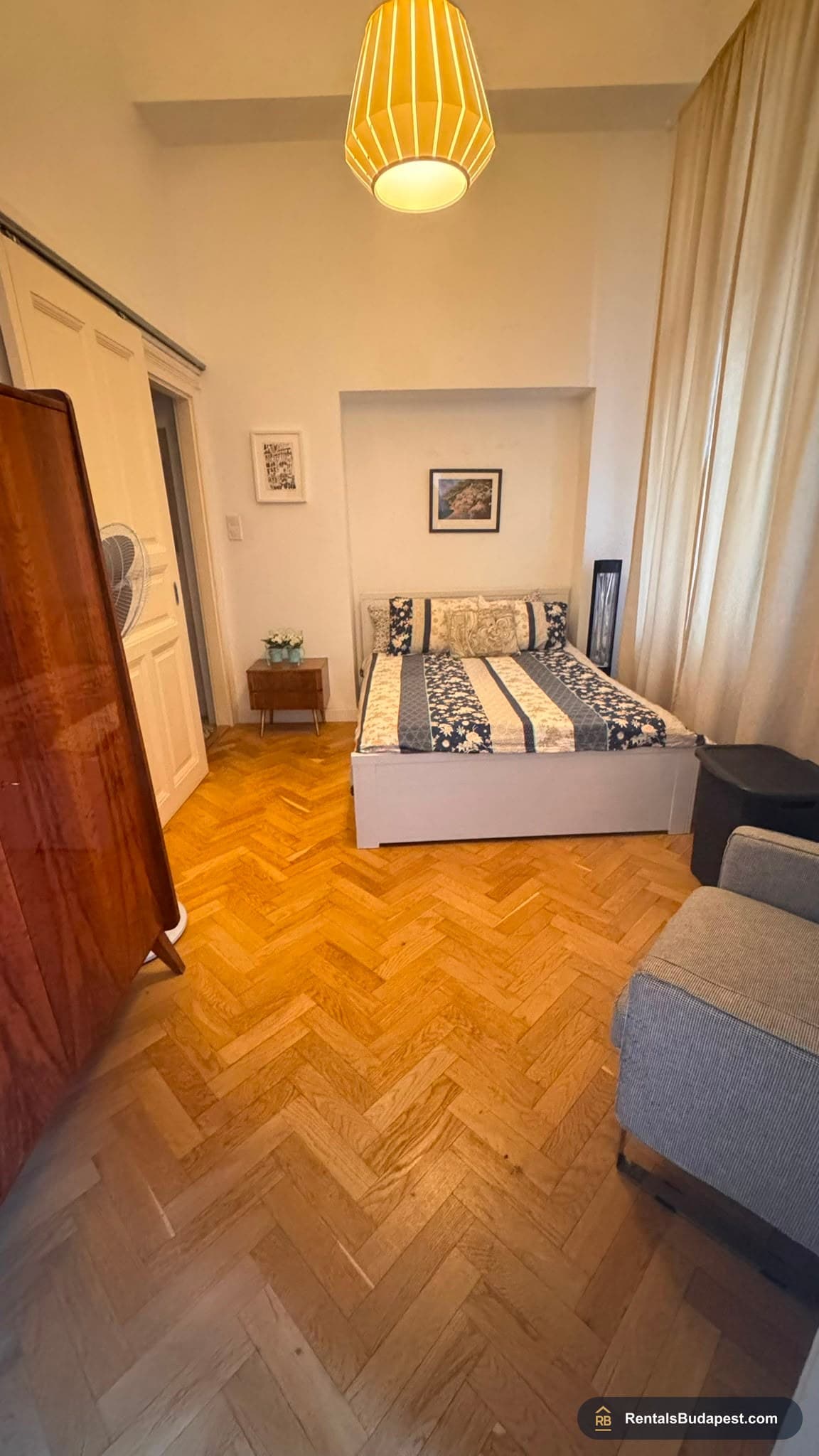 2-Bedroom Apartment for Rent - Petőfi Sándor Street, District V