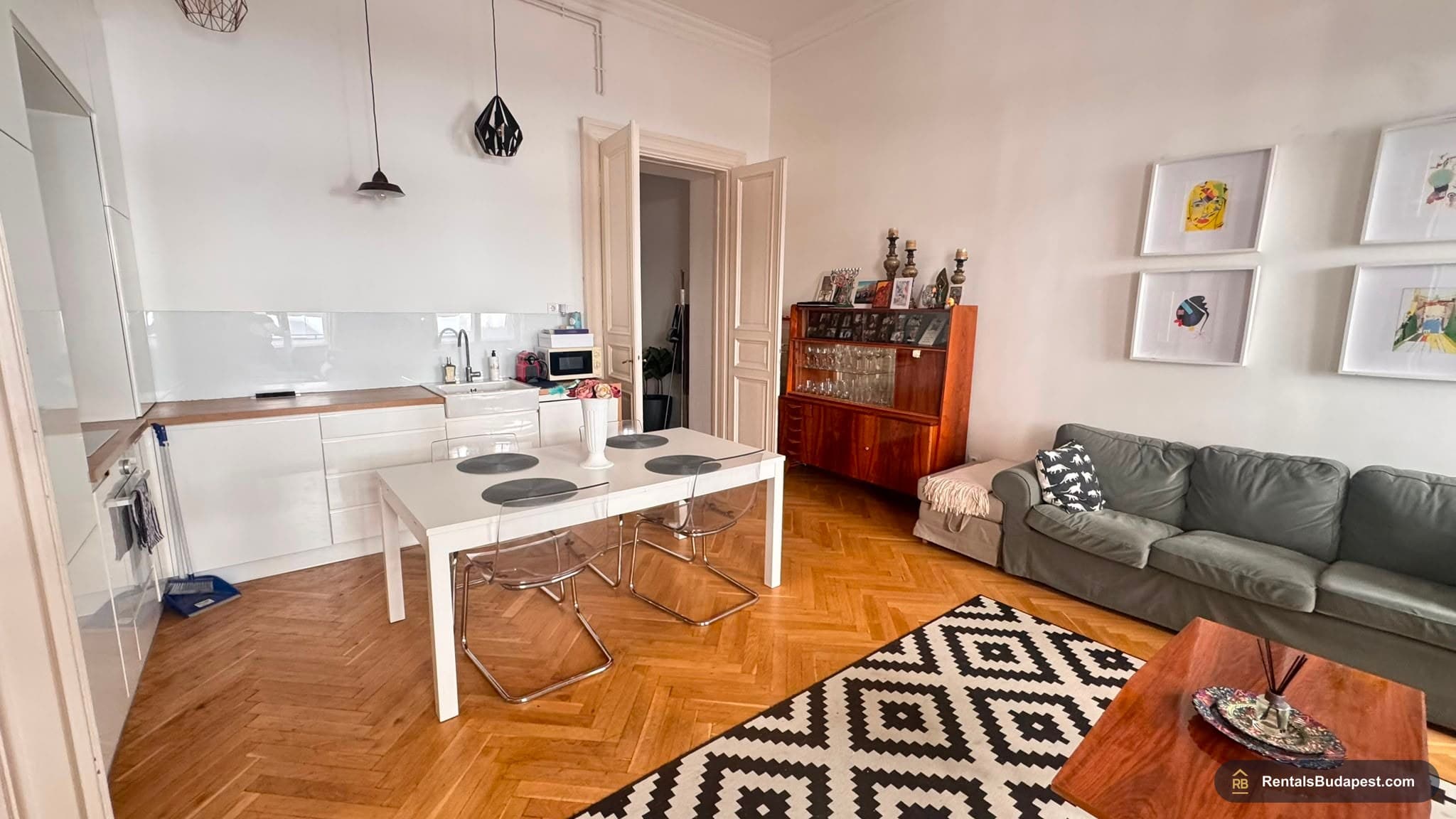 2-Bedroom Apartment for Rent - Petőfi Sándor Street, District V