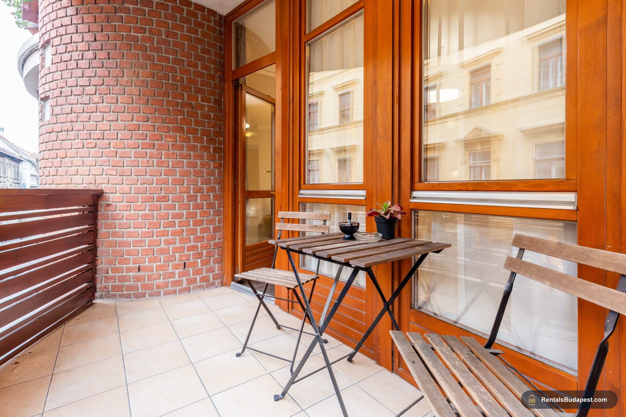1-Bedroom Apartment for Rent - Lovag utca 8, District VI
