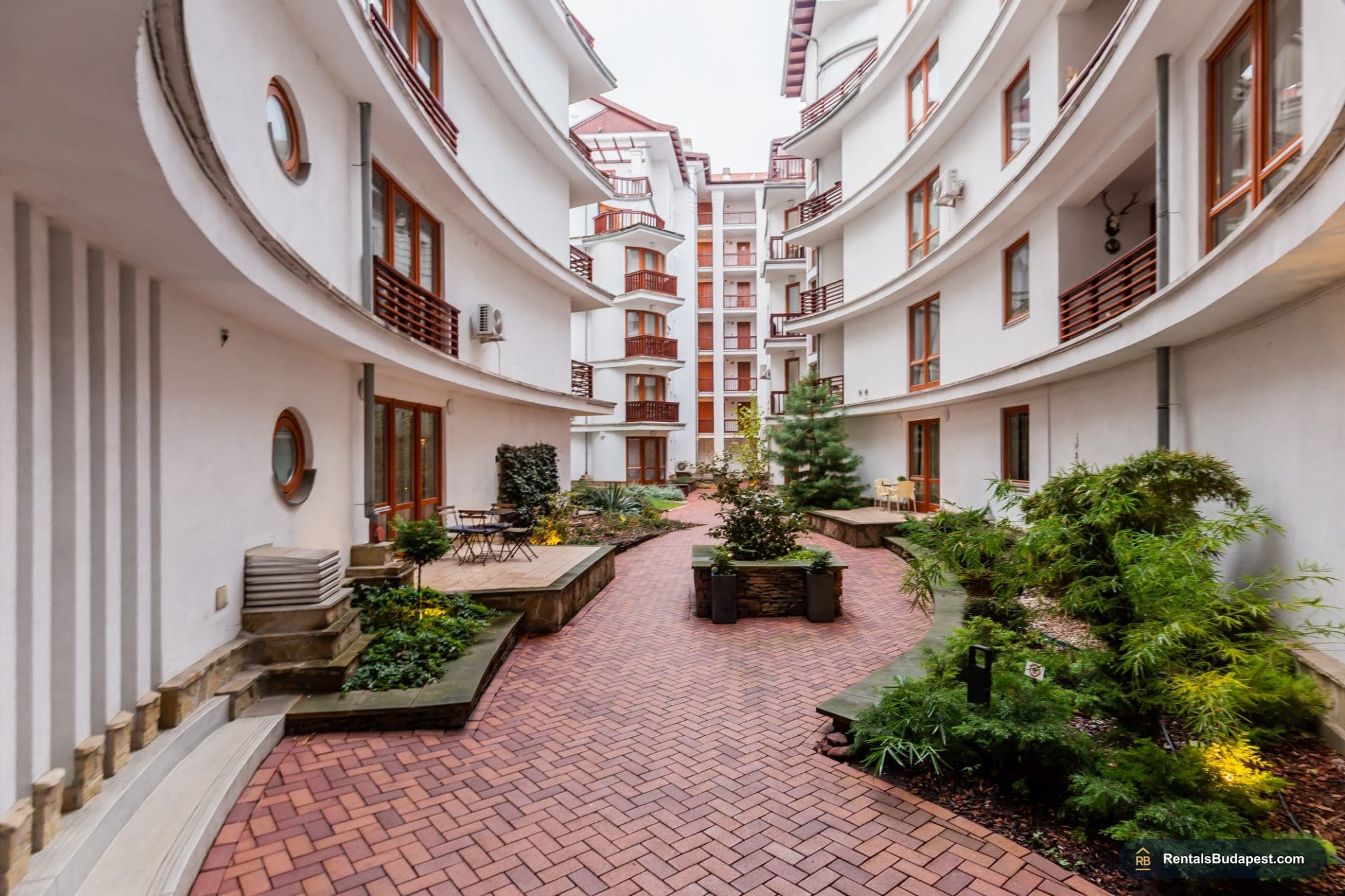 1-Bedroom Apartment for Rent - Lovag utca 8, District VI