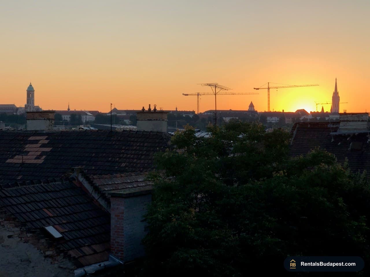 2-Bedroom Apartment for Rent in Böszörményi Street, District XII