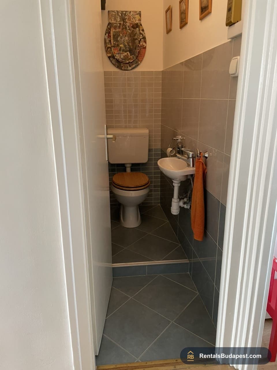 2-Bedroom Apartment for Rent in Böszörményi Street, District XII
