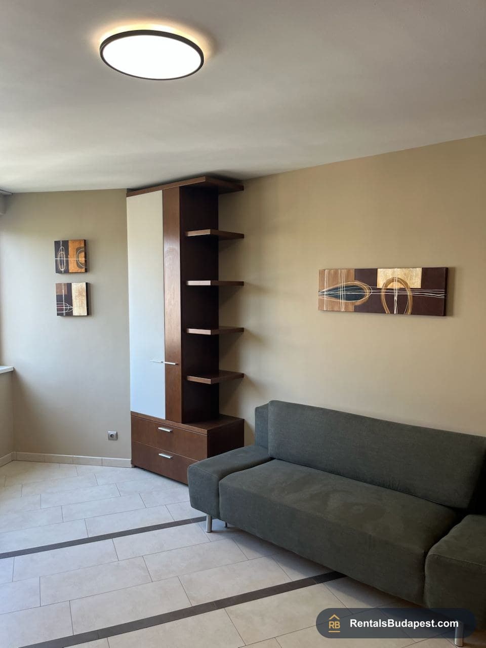 Budapest 1-Bedroom Apartment for Rent on Haller utca 