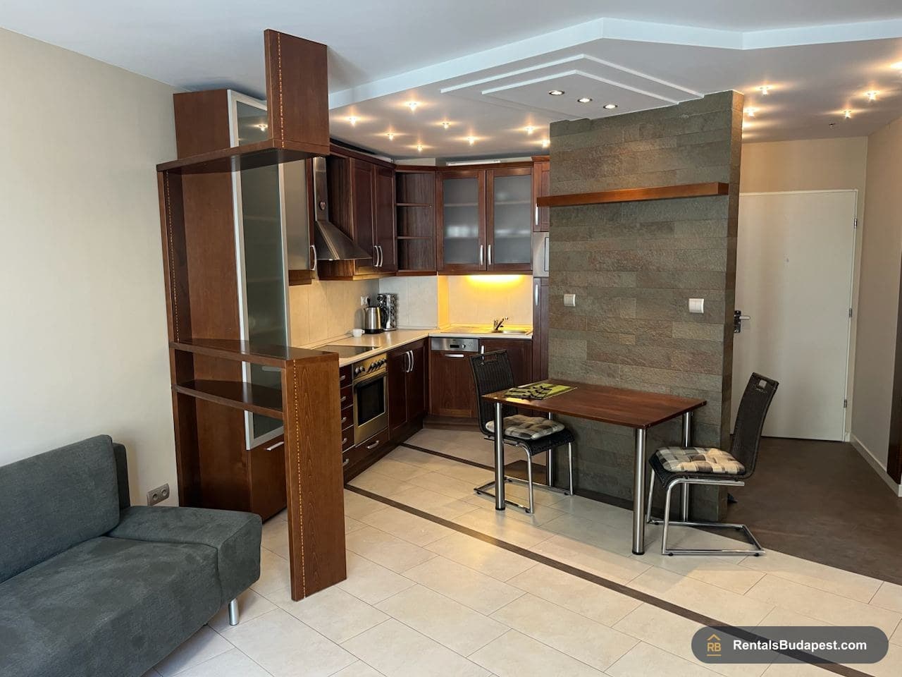 Budapest 1-Bedroom Apartment for Rent on Haller utca 