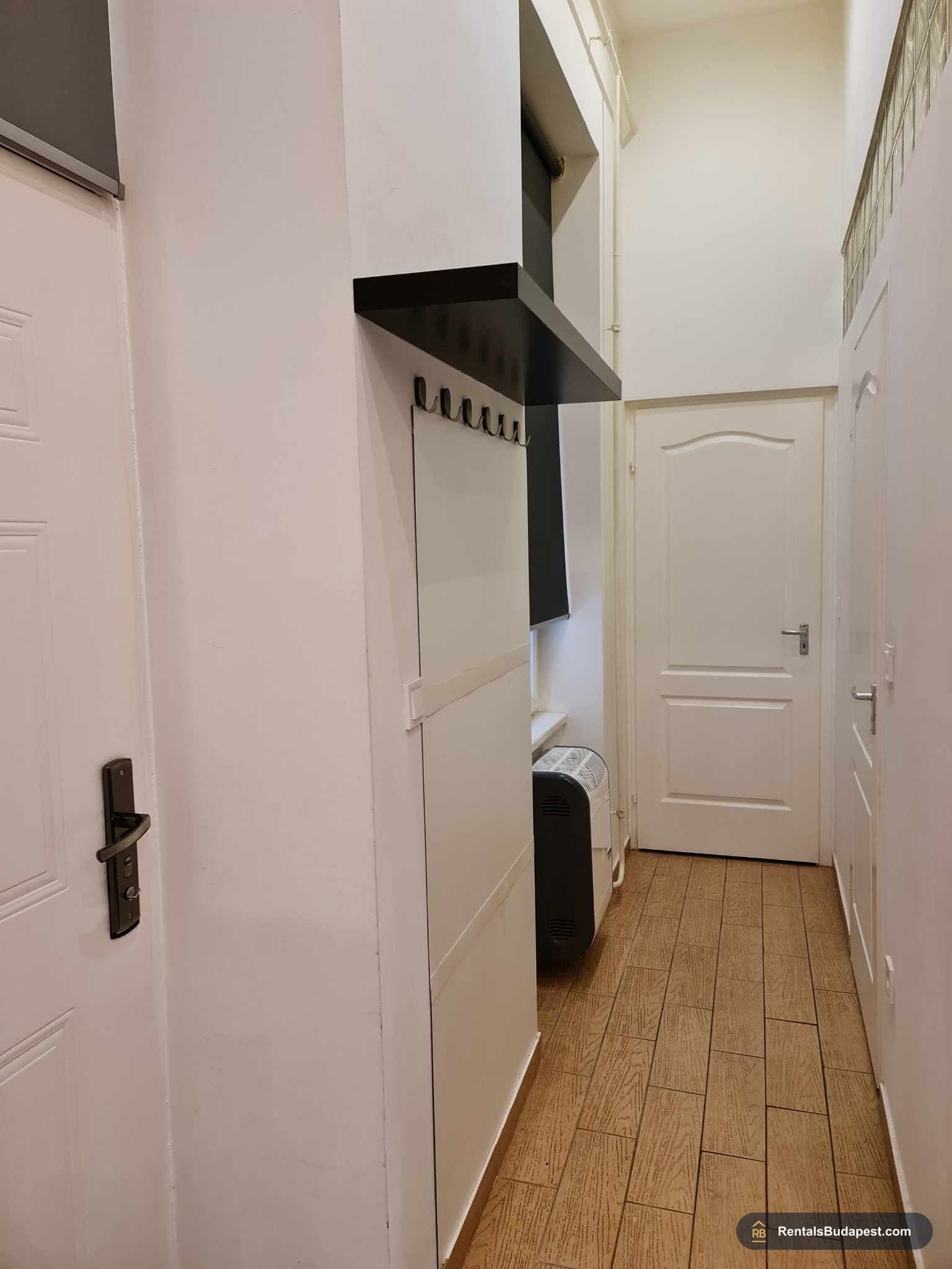 Apartment for Rent in Budapest District 5 | Hold utca