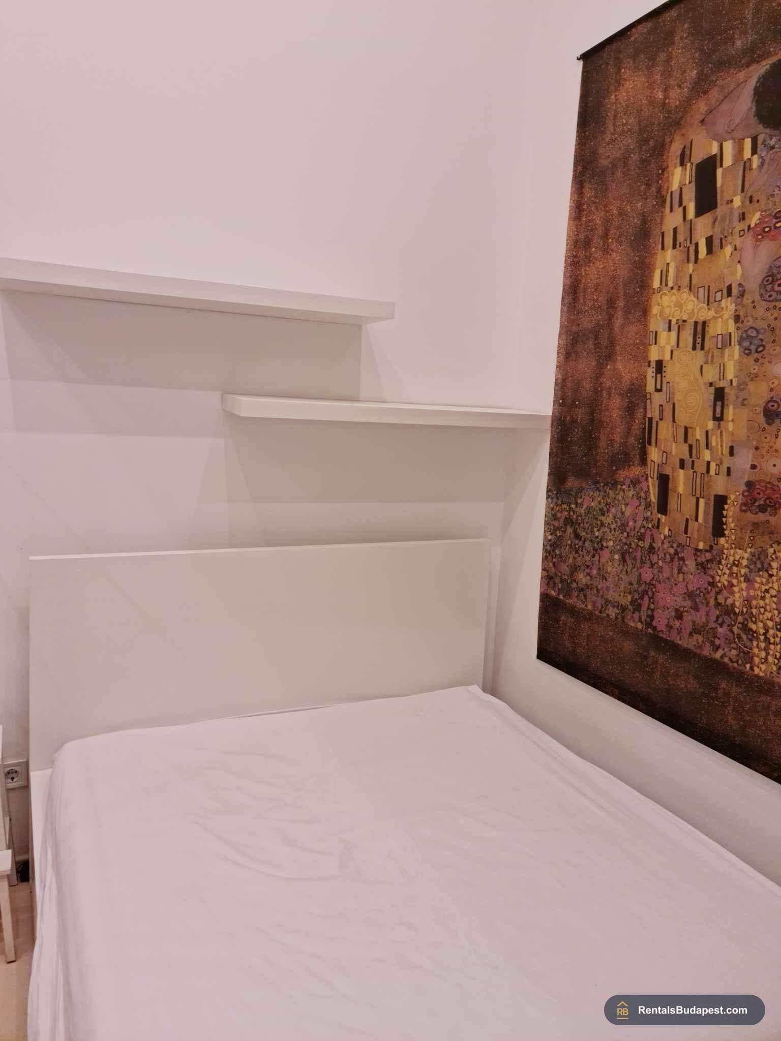 Apartment for Rent in Budapest District 5 | Hold utca