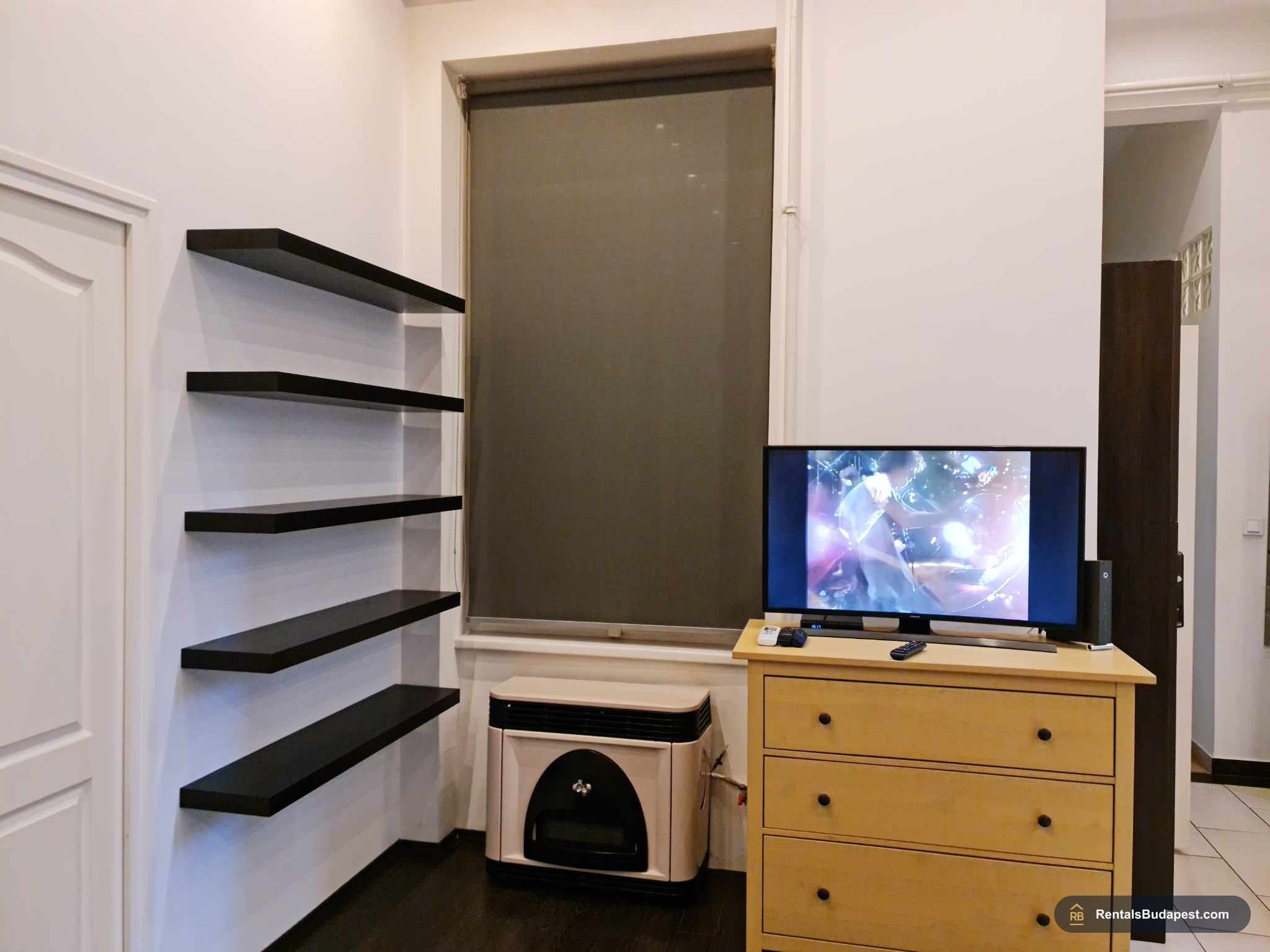 Apartment for Rent in Budapest District 5 | Hold utca