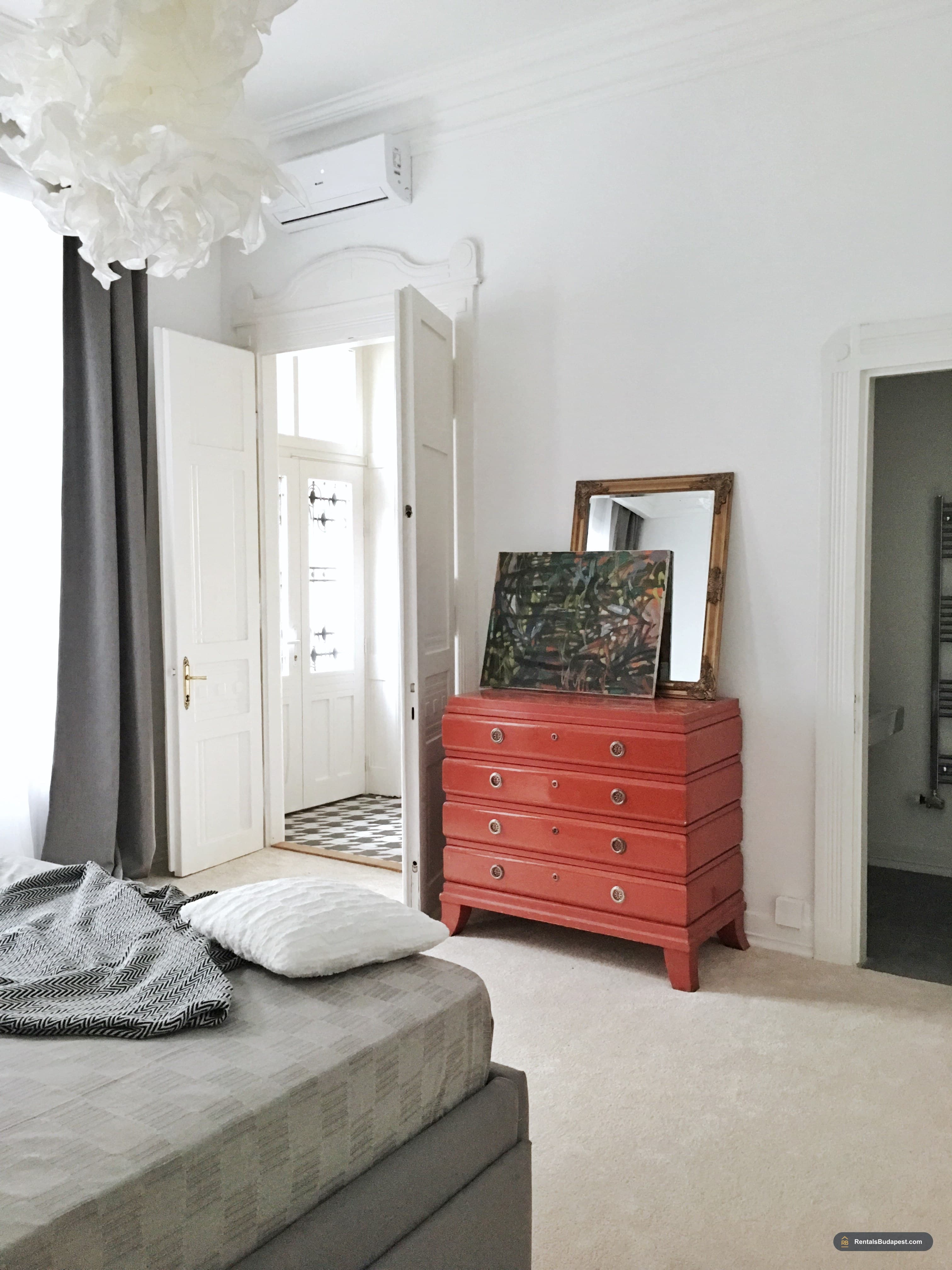 2-Bedroom Apartment for Rent in Budapest District 14